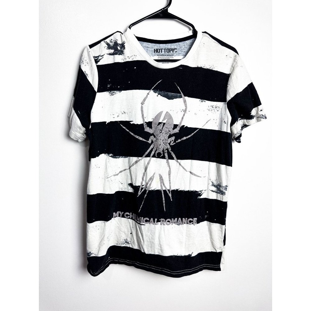 Hot Topic My Chemical Romance Striped Crewneck Spider T shirt Large